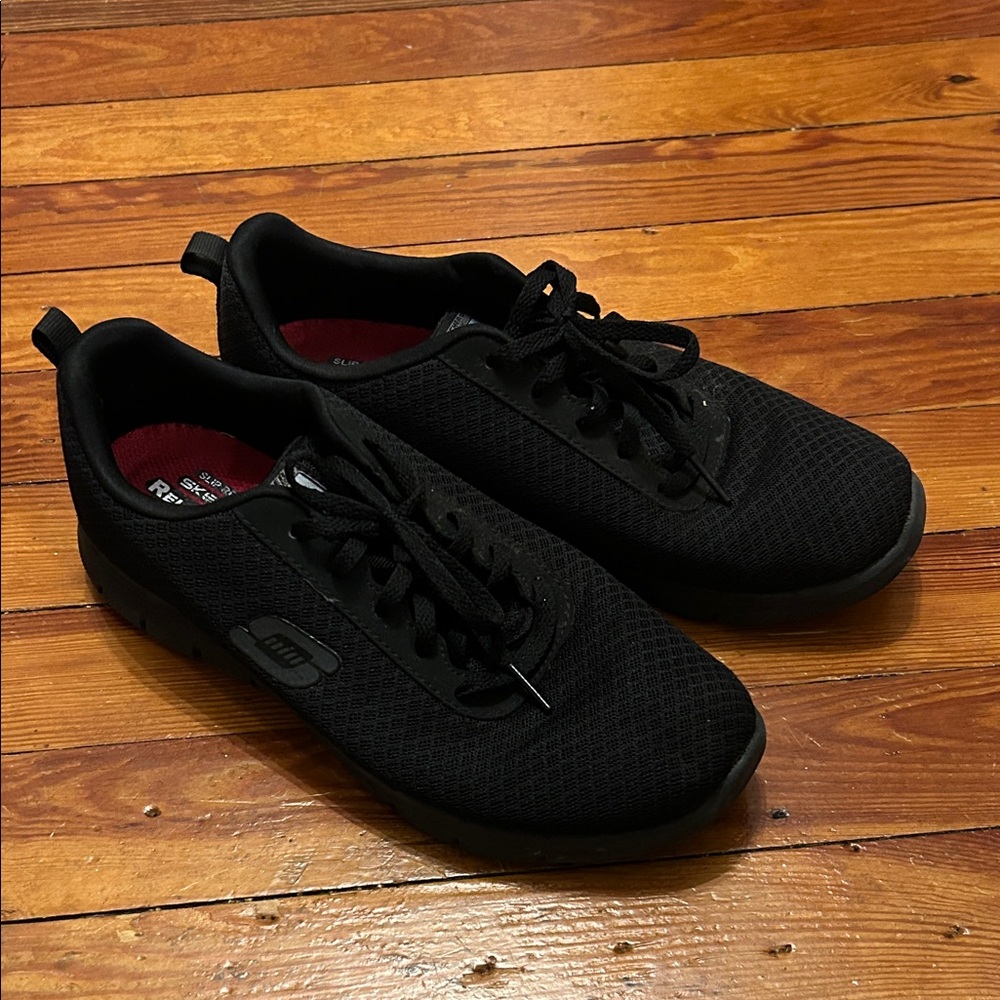 Skechers women’s slip resistant Black Mesh Sneakers 8
